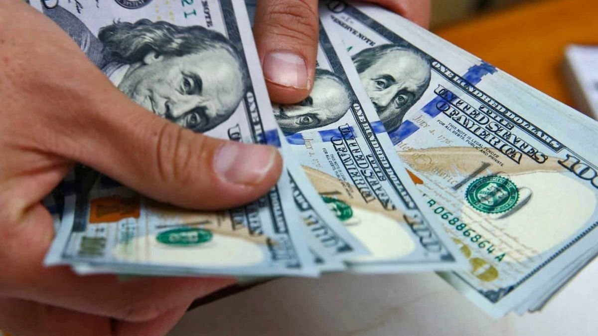 DOLAR